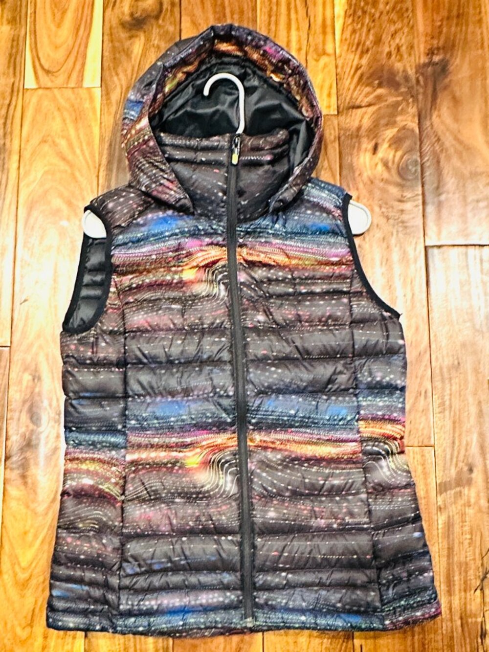 BURTON AK PUFFER VEST MEDIUM